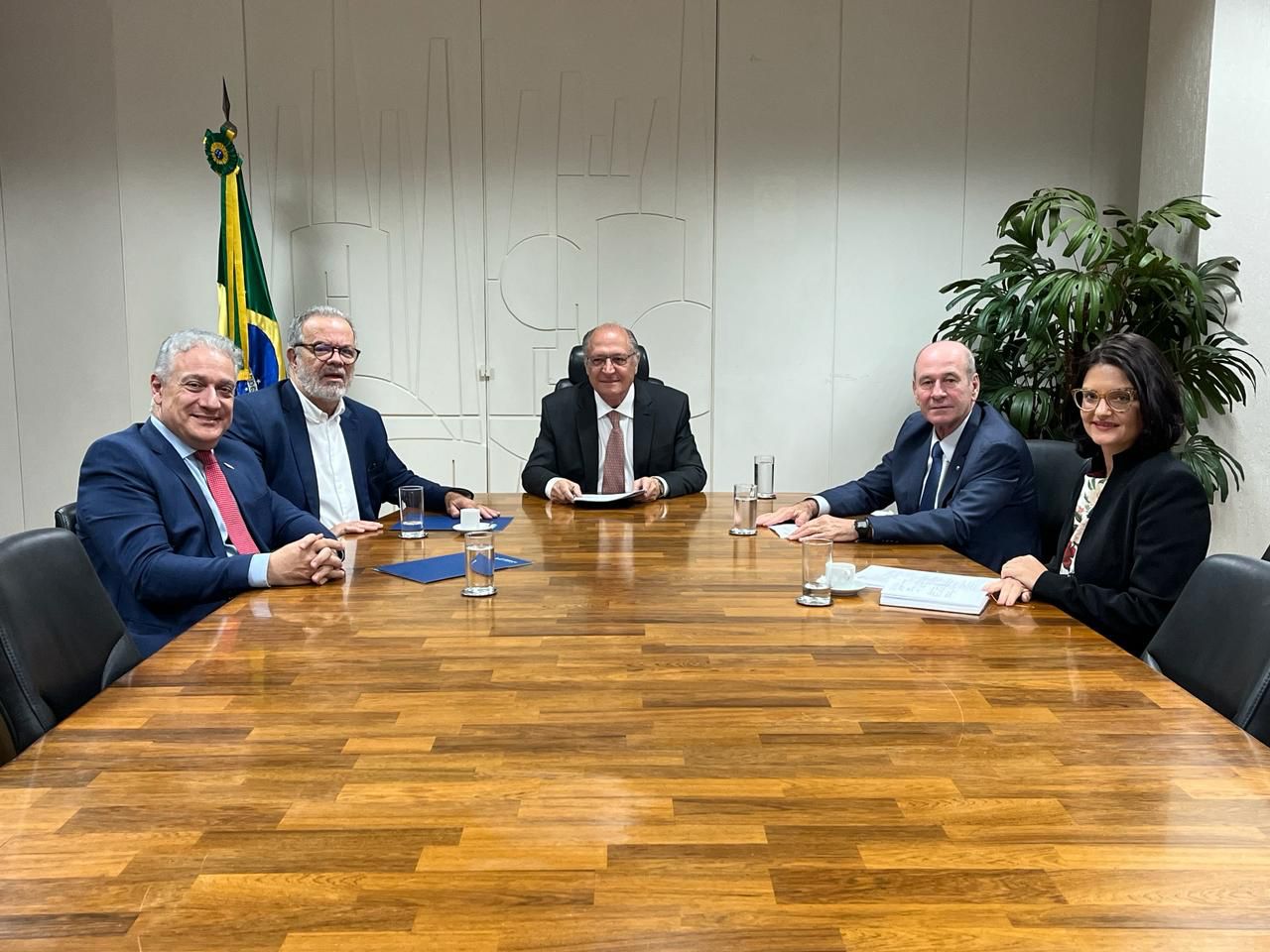 IBRAM apresenta os principais pontos da agenda da mineração ao vice-presidente Geraldo Alckmin