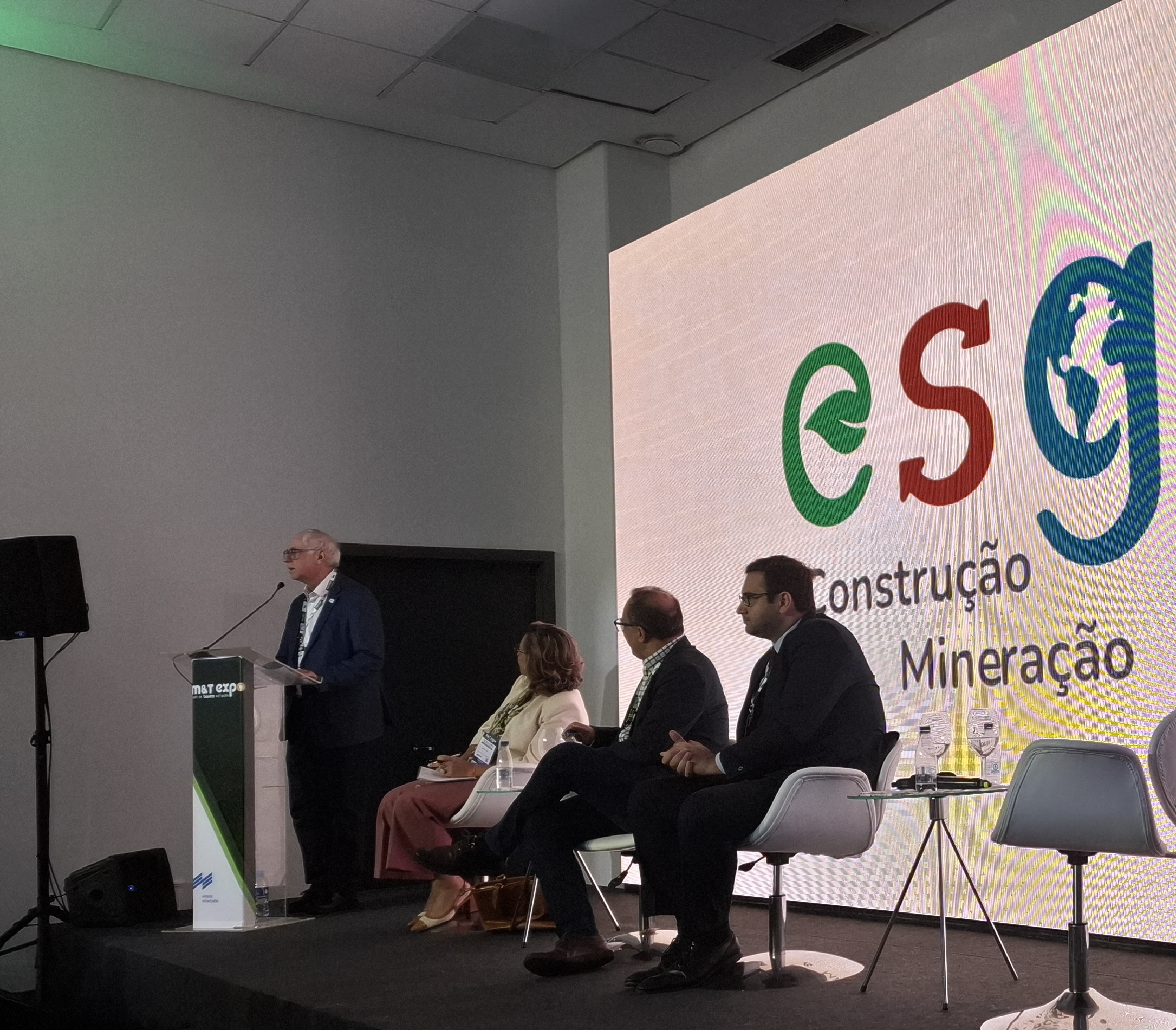M&T Expo 2024: Governo toma medidas para simplificar e acelerar concessão de outorgas minerais essenciais para a transição energética