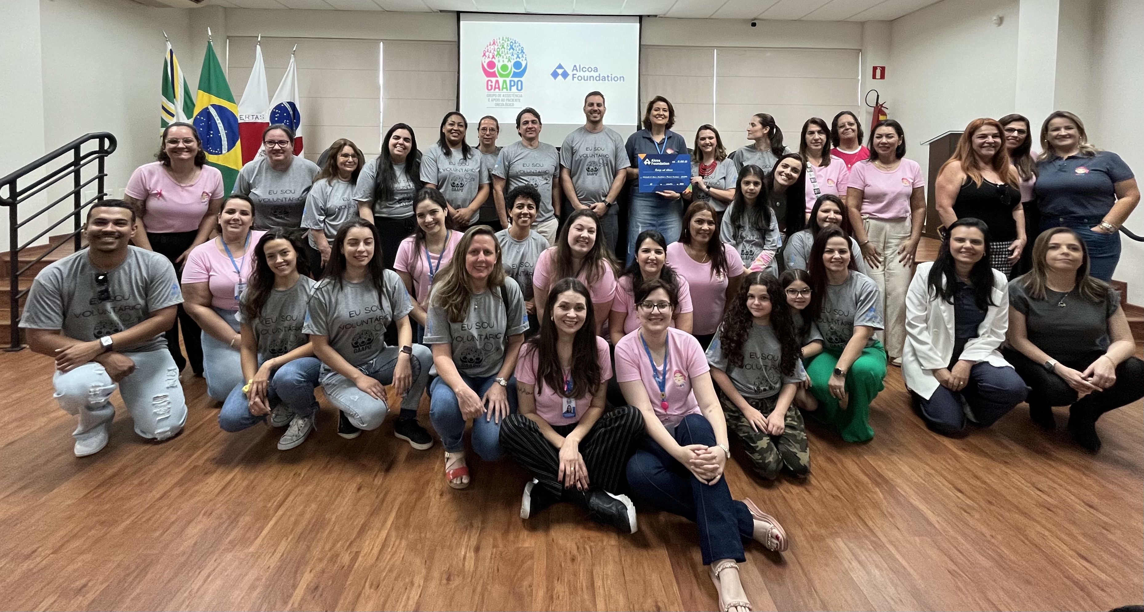 Ação Gaapo1:Voluntários da Alcoa e da Gaapo que participaram do FortaleSer