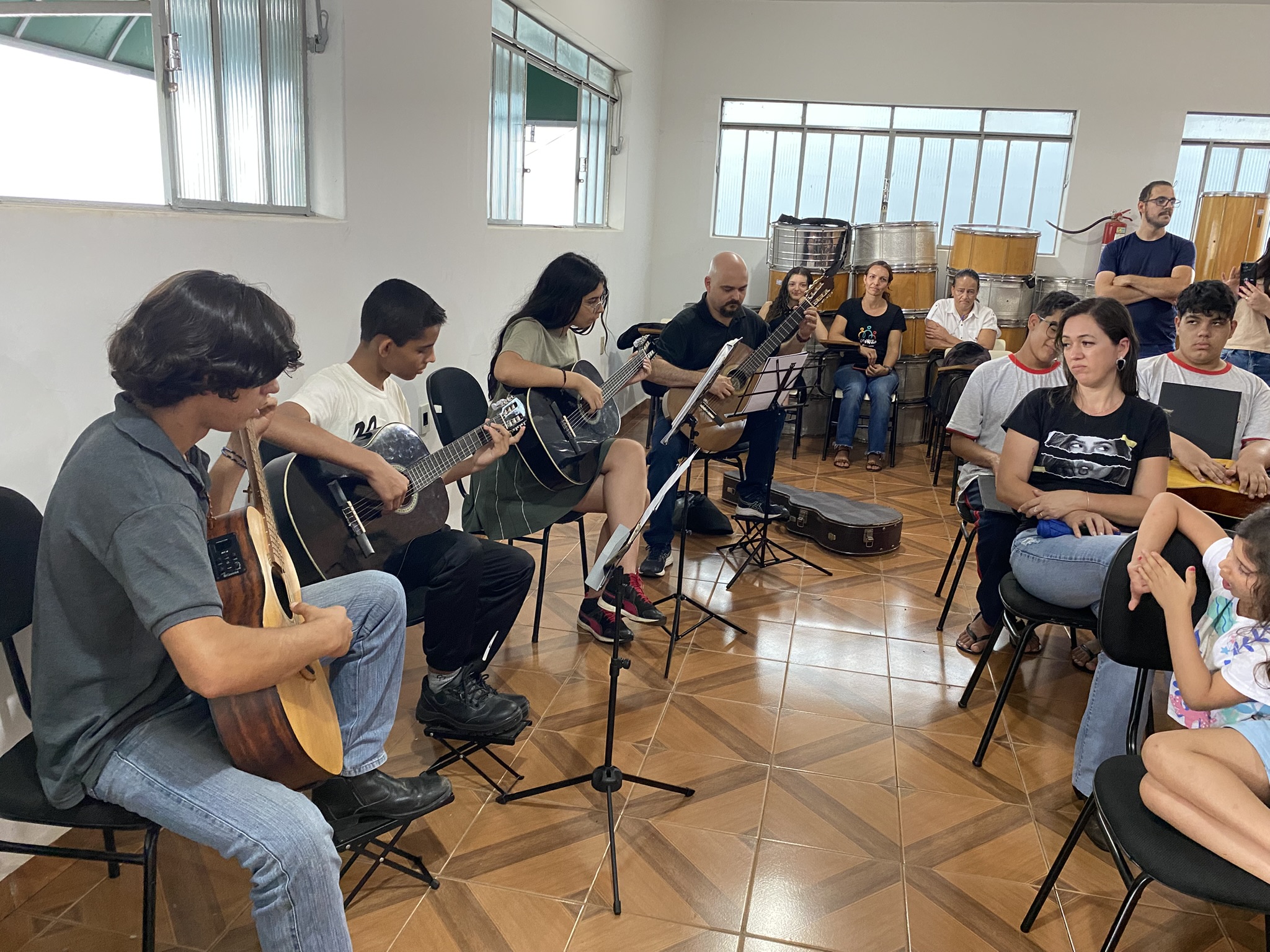 Oficinas de formação musical Projeto da Lira São Sebastião