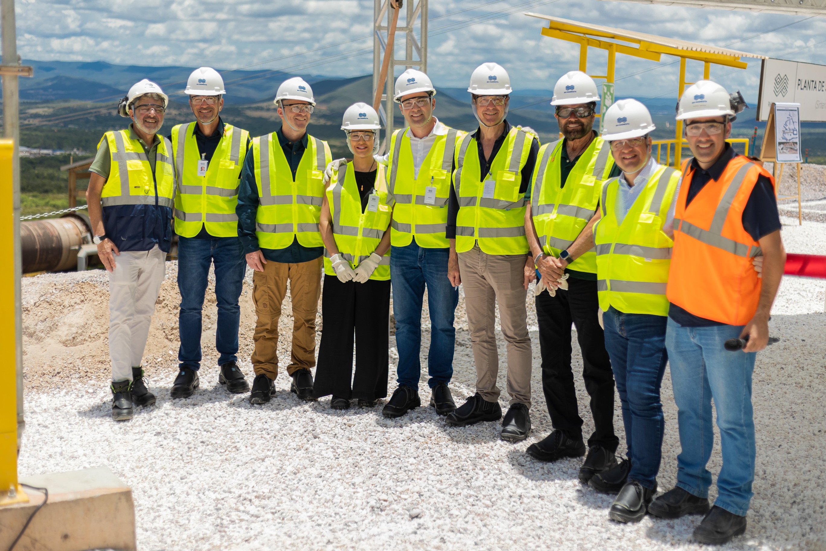 CEO da RHI Magnesita inaugura na Bahia maior forno rotativo da companhia