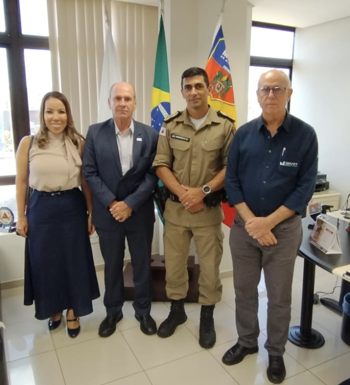 Vice-presidente do IBRAM reforça laços institucionais com forças de segurança em MG 