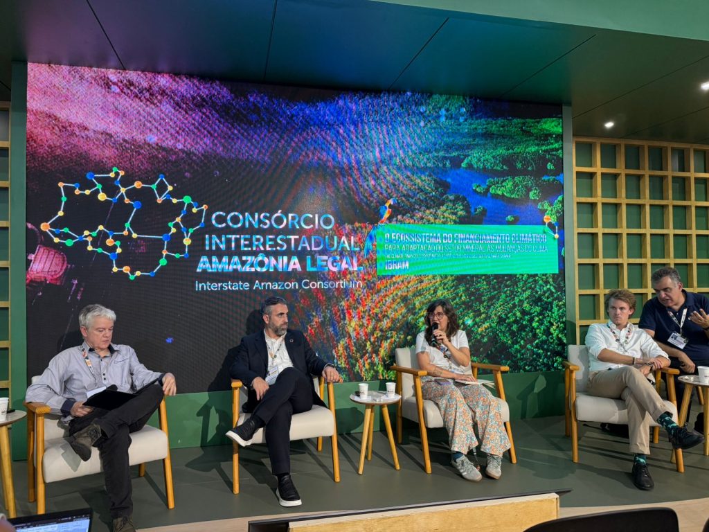 Adaptação climática ganha destaque em painel com participação do IBRAM durante a COP30