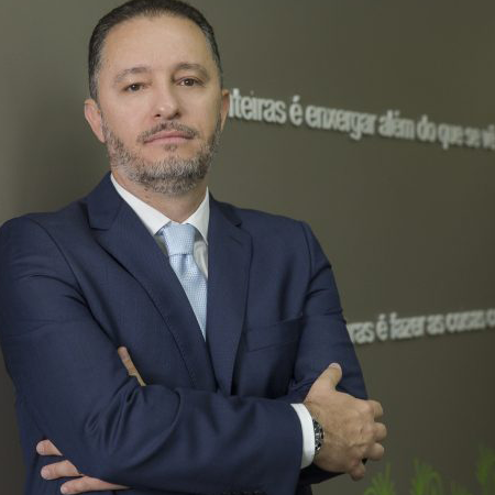 Emerson Araken Martin Teixeira