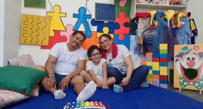Núcleo multidisciplinar gera avanços no desenvolvimento de crianças e adolescentes autistas em Oriximiná