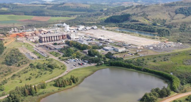 Alcoa completa 56 anos de compromisso com Poços de Caldas e o Brasil