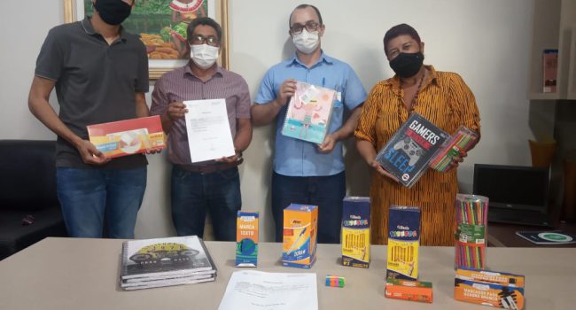 Buritirama entrega 1.445 kits escolares a Marabá