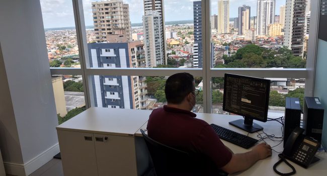 Pessoas com deficiência acessam vagas em unidades da Hydro