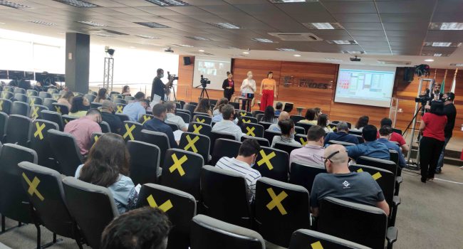 60 empresas do setor de rochas brasileiro confirmam participação na Coverings 2022