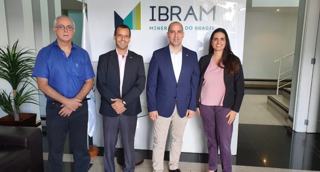 IBRAM recebe representantes da Embaixada da Suécia
