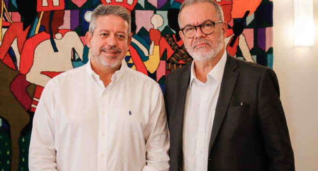Presidente da Câmara reúne-se com direção do IBRAM