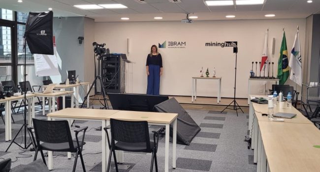 UNIBRAM realizou nesta 4ª feira o curso sobre o Sistema Brasileiro de Recursos e Reservas Minerais