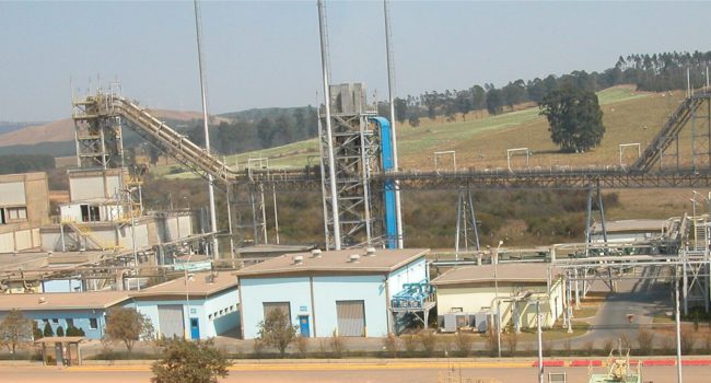 Fábrica de Pó de Alumínio da Alcoa em Poços de Caldas completa 40 anos