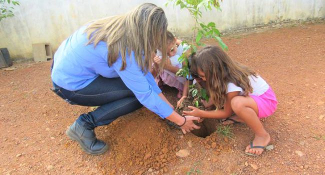 Buritirama Mineração promove a primeira atividade do ano do projeto ArBorize, na nova creche da Vila União, em Marabá