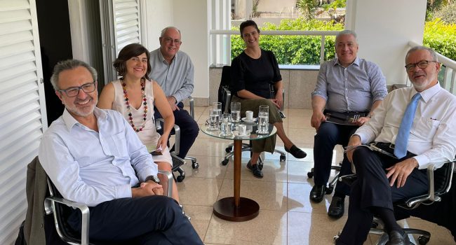 Diretor-presidente do IBRAM recebe representantes do Instituto Escolhas