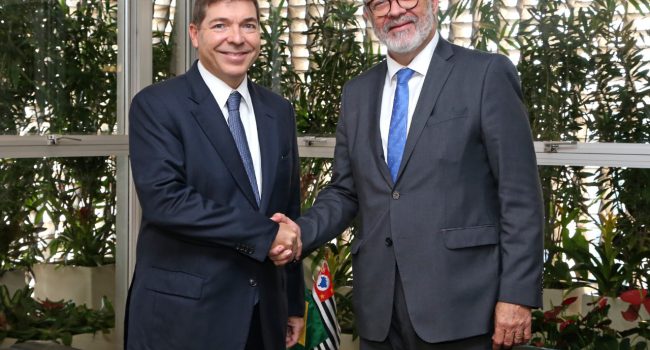 Diretor-presidente do IBRAM se reúne com presidente da FIESP