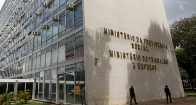 Prazos prorrogados para consulta pública das NR-9 e NR-15