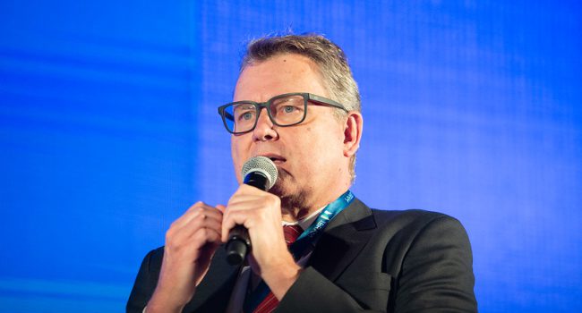 Mineração do futuro precisa ser responsável em todos os aspectos, diz CEO da Anglo American