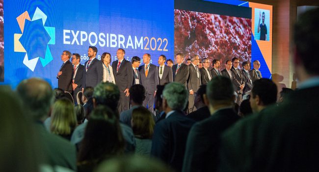 Solenidade de abertura da EXPOSIBRAM 2022 é prestigiada por autoridades brasileiras e embaixadores