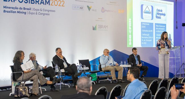 EXPOSIBRAM: palestra sobre recursos hídricos trata da dualidade entre água subterrânea e a mineração