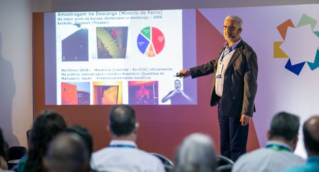 Palestra discute os tipos de amostragem e redução de riscos em portos