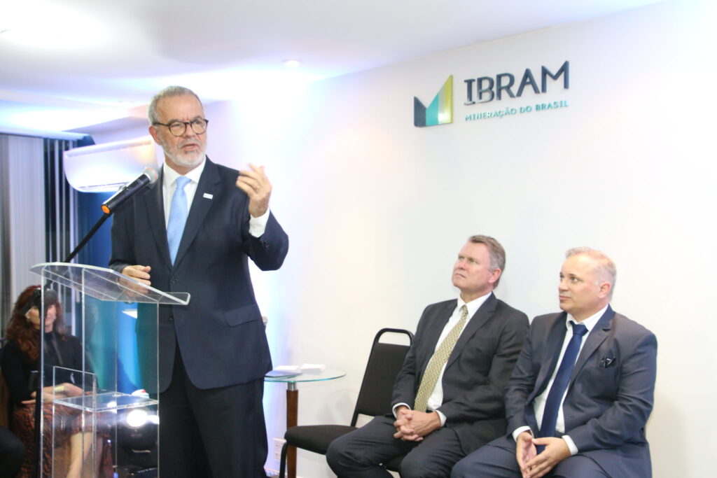 Mining will expand sustainable and responsible operations, says Raul Jungmann at his inauguration at the head of IBRAM