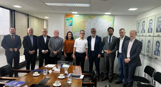 Governador de Minas Gerais e presidente do IBRAM debatem cenário futuro da mineração mineira