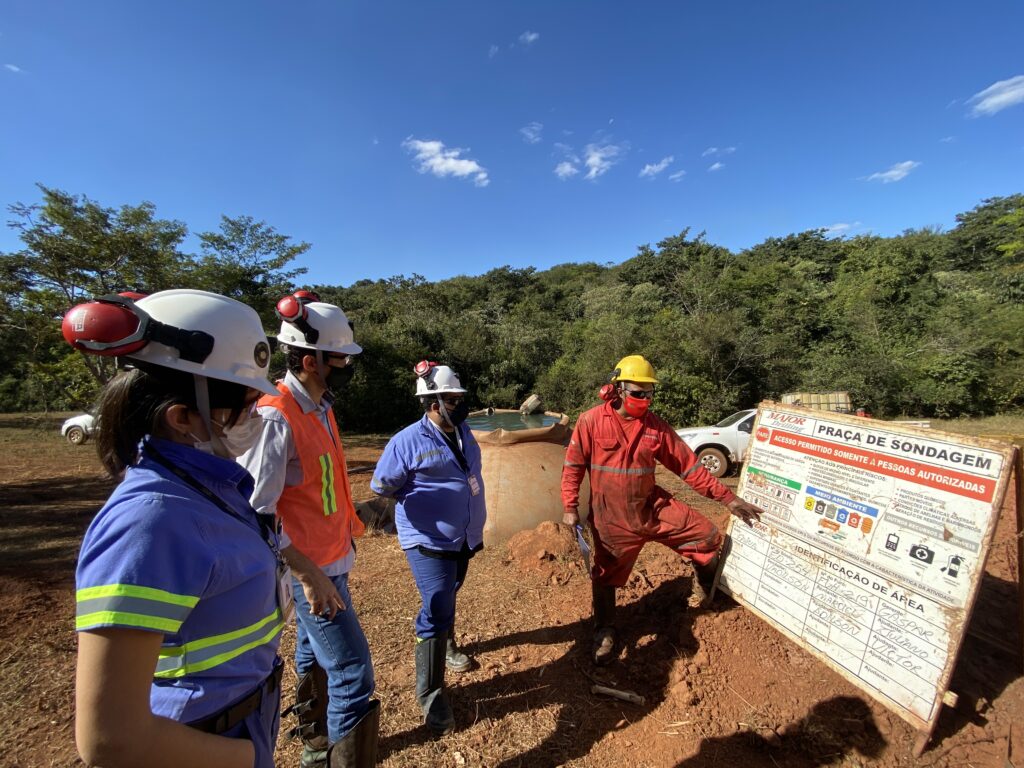 Jaguar Mining e Universidade Estadual do Rio de Janeiro (UERJ) reforçam parceria de pesquisas científicas em geologia na mineração de ouro