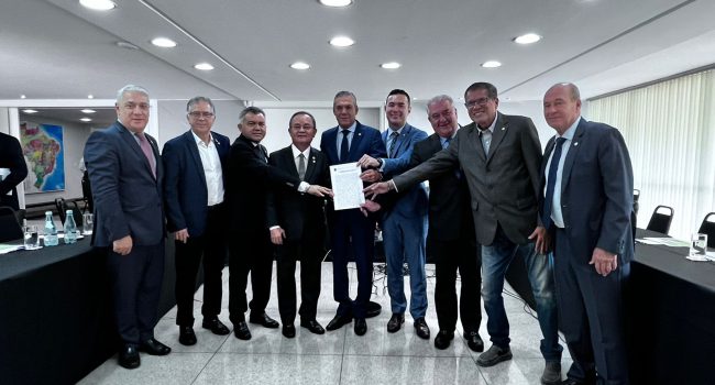 IBRAM recebe diretoria da Frente Parlamentar da Mineração Sustentável (FPMIN)