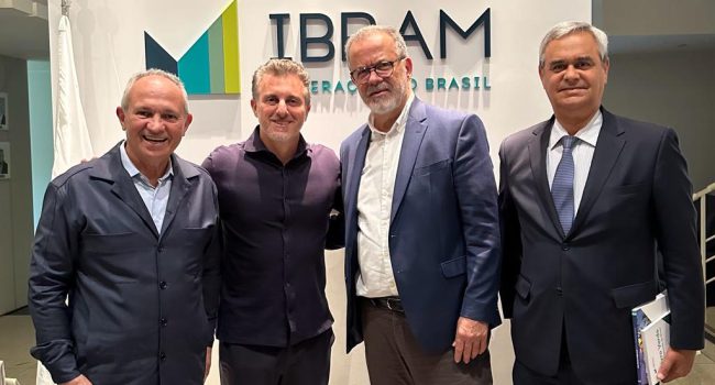 Presidente do IBRAM debate os rumos da mineração brasileira com Paulo Hartung, José Carlos Fonseca e Luciano Huck