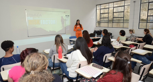 AngloGold Ashanti inicia novo ciclo do programa de qualificação profissional para mulheres