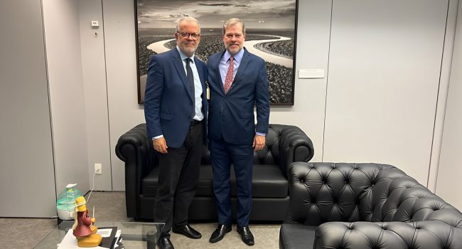 Presidente do IBRAM, Raul Jungmann, e ministro Dias Toffoli conversam sobre TFRMs