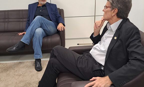 IBRAM apresenta tendências da mineração e os próximos eventos do setor para presidente da EBC, Hélio Doyle