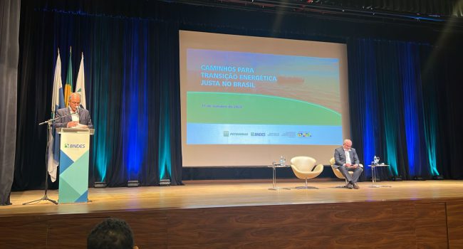Transição energética: IBRAM participa de seminário com Petrobras e BNDES