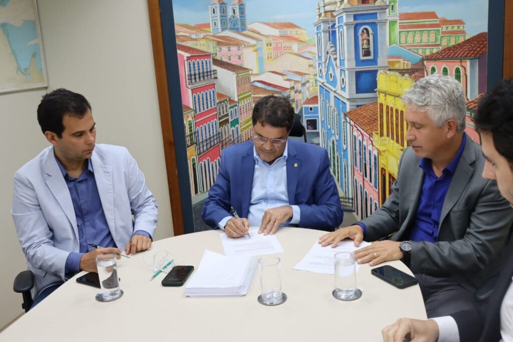 Autoridades da Bahia e empresas chinesas firmam parceria com foco no desenvolvimento da economia por meio da mineração