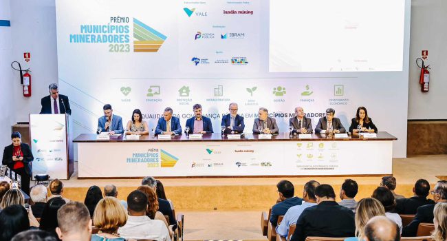 Mineiros vencem em seis categorias do Prêmio Municípios Mineradores e goianos ganham em duas