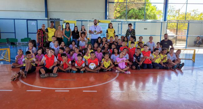 Mineração Usiminas promove cidadania com Futebol de Rua pela Educação
