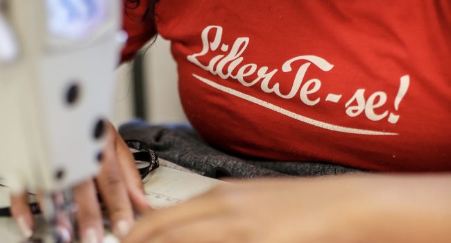 Em parceria com negócio social, IBRAM promove  reintegração de mulheres ao mundo do trabalho