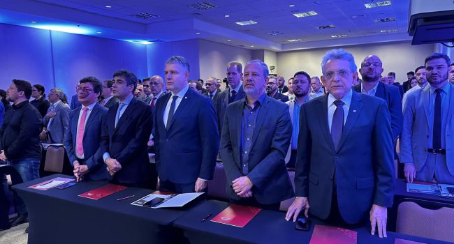 IBRAM participa de encontro de municípios mineradores e parlamentares para debater reforma tributária