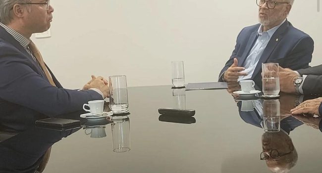 Raul Jungmann recebe embaixador do Azerbaijão