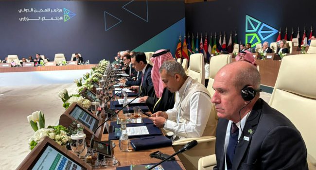 IBRAM e autoridades de 85 países discutem oportunidades de negócios e de cooperação em mineração no FMF, em Riad