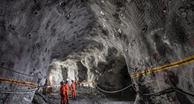 AngloGold Ashanti anuncia resultados de 2024 e operações Brasil superam produção do último ano
