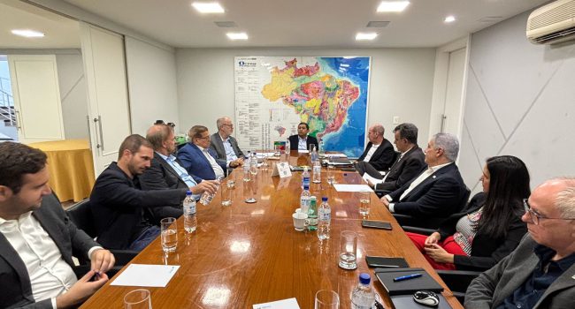 IBRAM recebe diretoria colegiada da ANM em sua sede