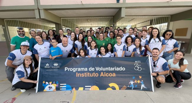 Alcoa realiza primeira ação voluntária do ano em apoio à Coopergore e à Escola Municipal João Pinheiro