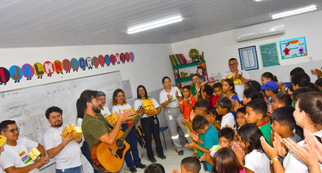 Crianças de comunidades de Barcarena têm manhã alegre de Páscoa