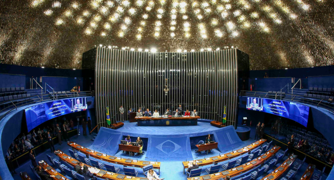 Senador Renan Calheiros propõe audiência pública sobre minerais críticos e estratégicos no Senado Federal