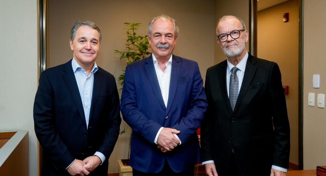 Na Fiesp, Jungmann, Mercadante e Dan Ioschpe discutem temas de interesse do setor mineral em SP