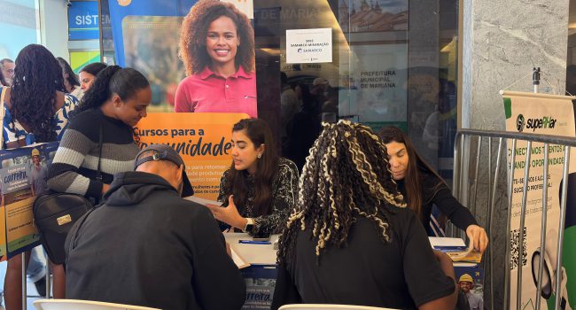 Samarco participa de feira de empregos em Mariana com ofertas de oportunidades para a comunidade
