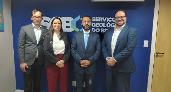 IBRAM apresenta oportunidades do setor mineral em reunião com embaixador da Etiópia
