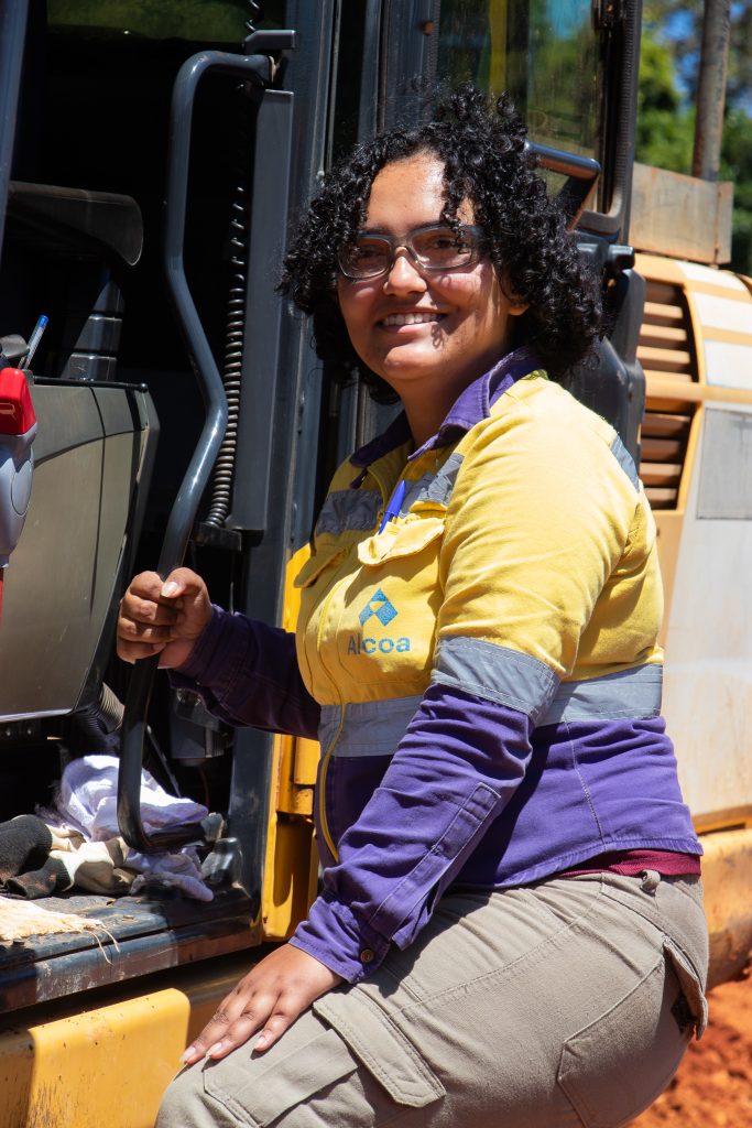 Alcoa avança na representatividade feminina